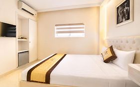 Golden Star Hotel